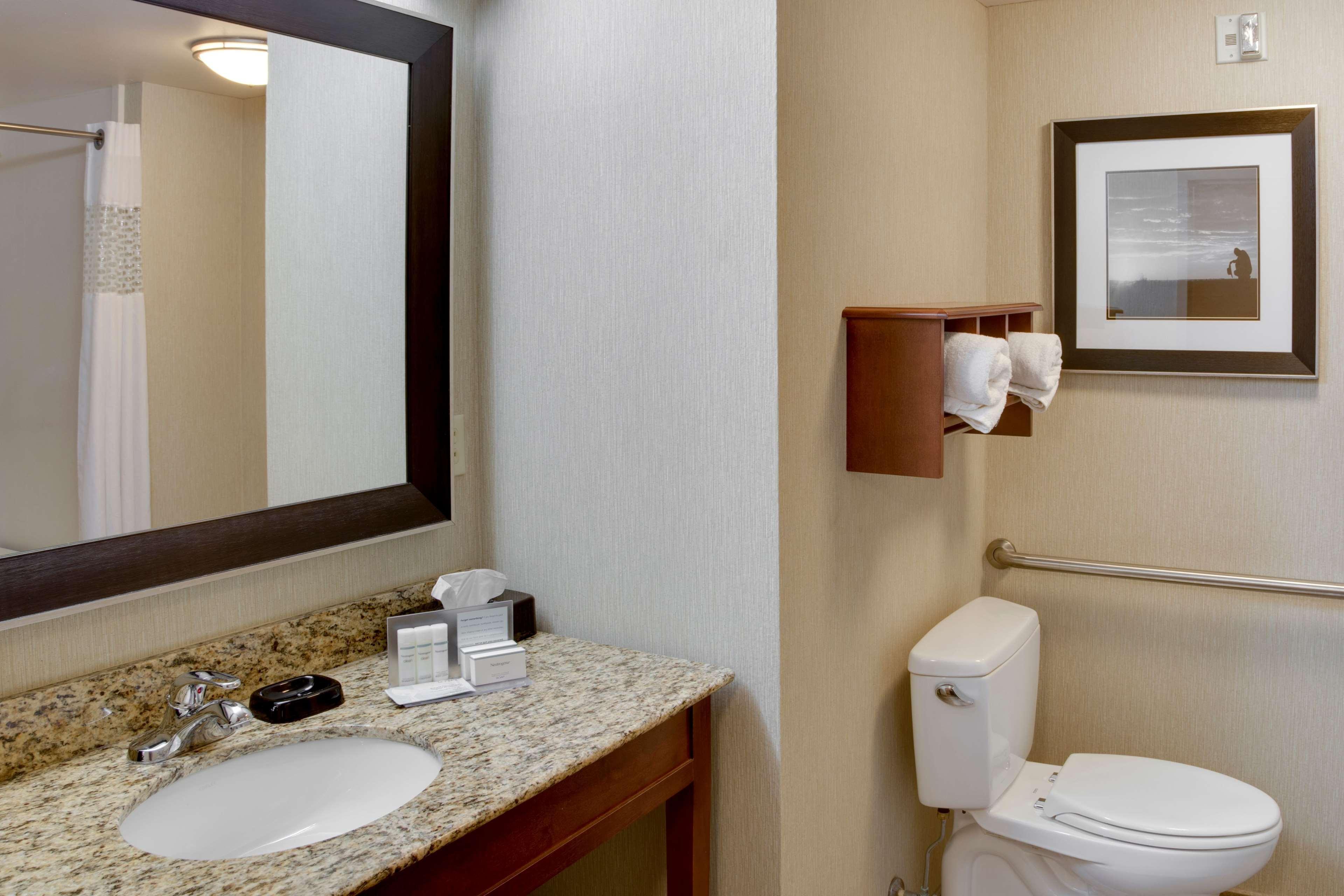 Hampton Inn צ'יקאשה מראה חיצוני תמונה