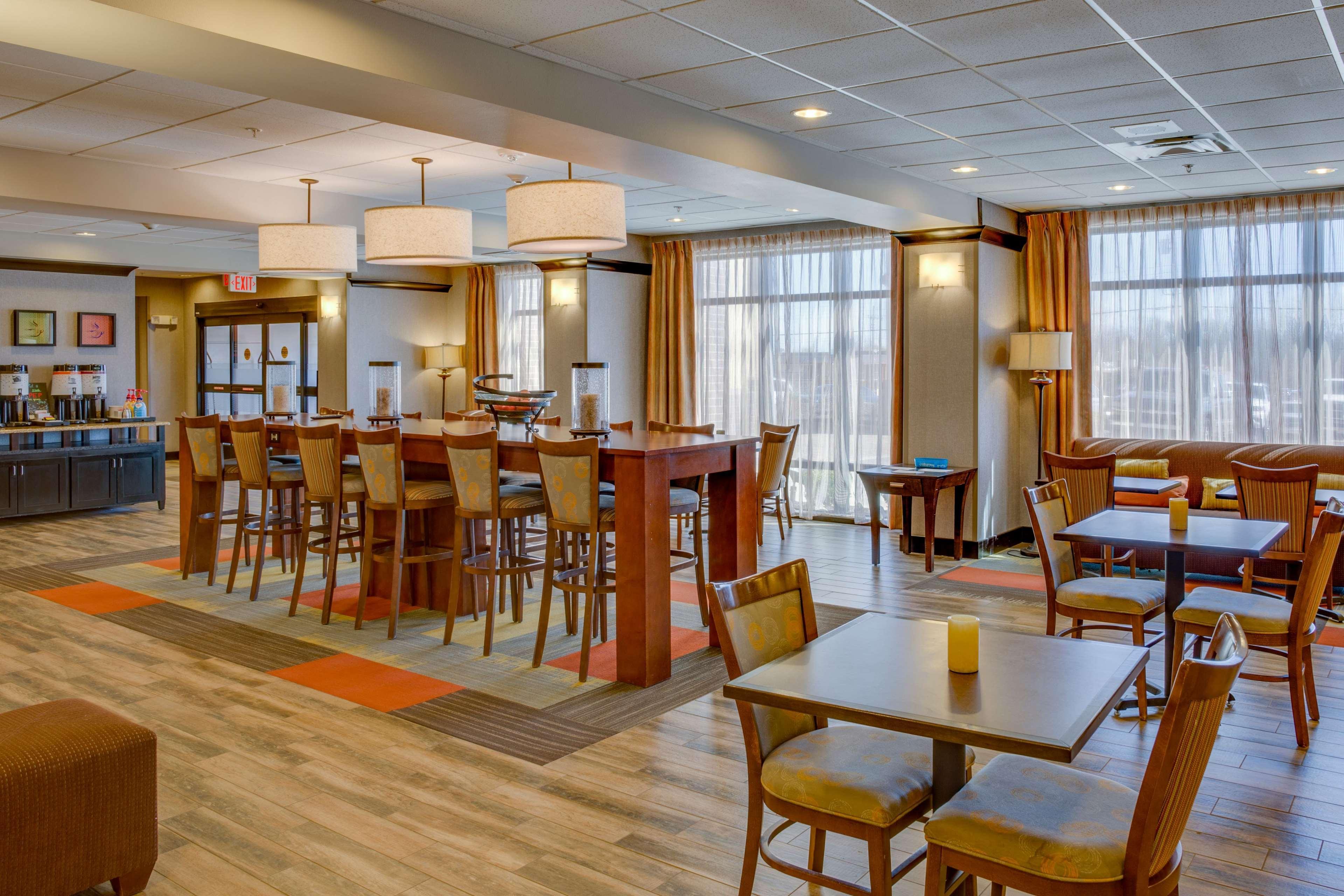 Hampton Inn צ'יקאשה מראה חיצוני תמונה