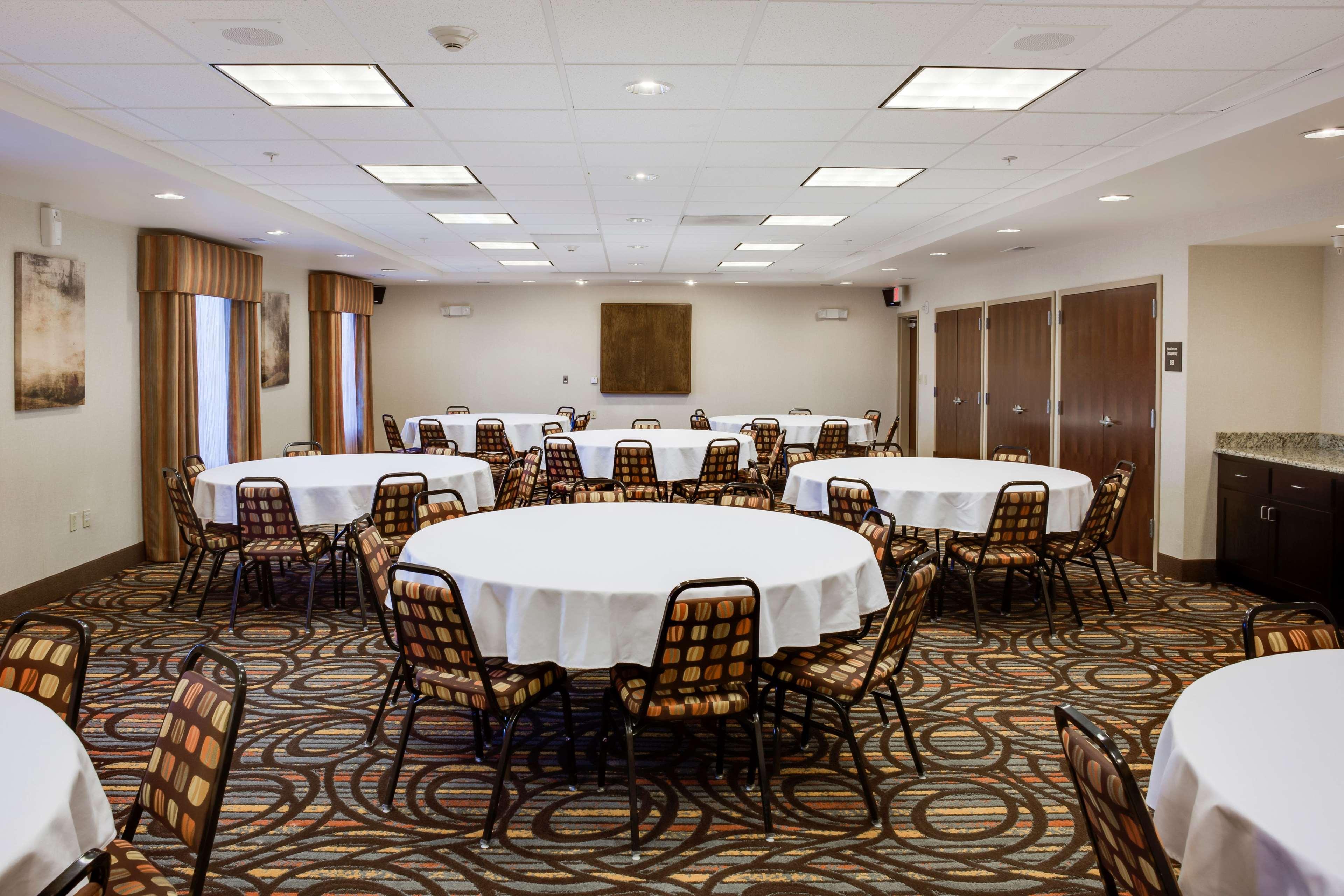 Hampton Inn צ'יקאשה מראה חיצוני תמונה
