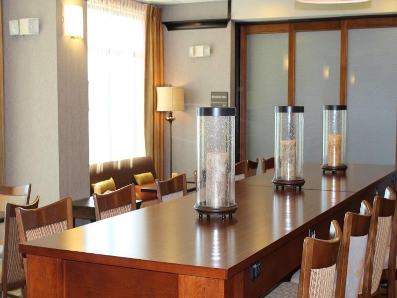 Hampton Inn צ'יקאשה מראה חיצוני תמונה