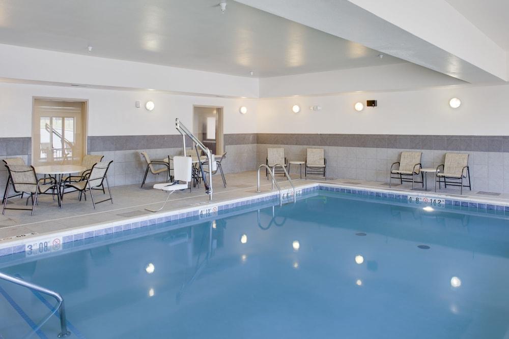Hampton Inn צ'יקאשה מראה חיצוני תמונה