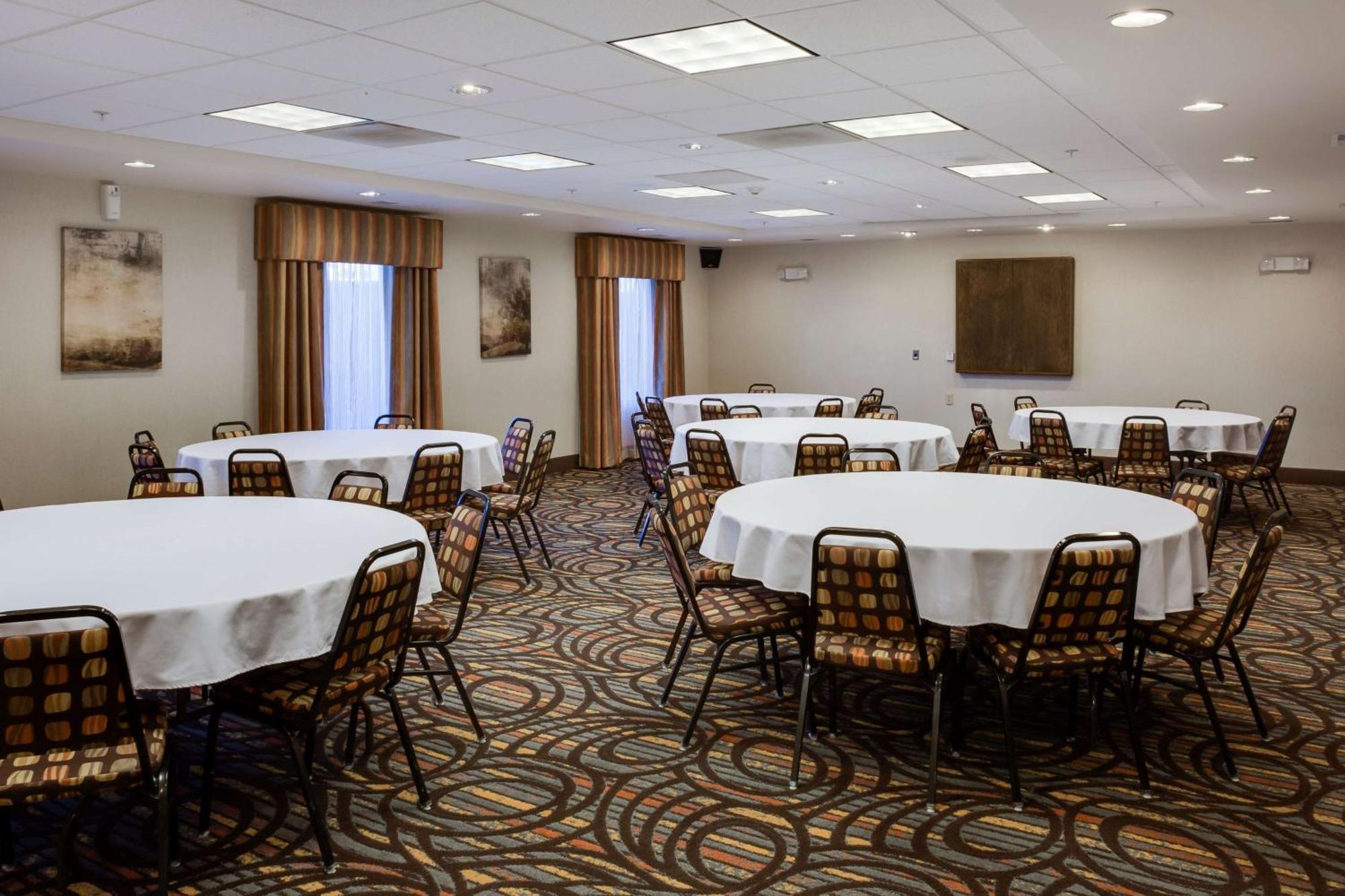 Hampton Inn צ'יקאשה מראה חיצוני תמונה